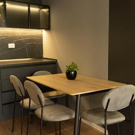Kalpazo Lakescape Apartment
