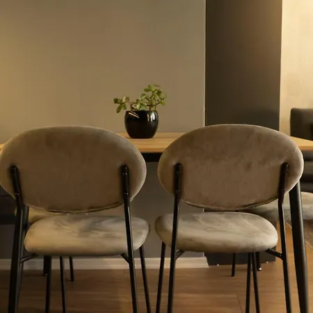 Kalpazo Lakescape Apartment *