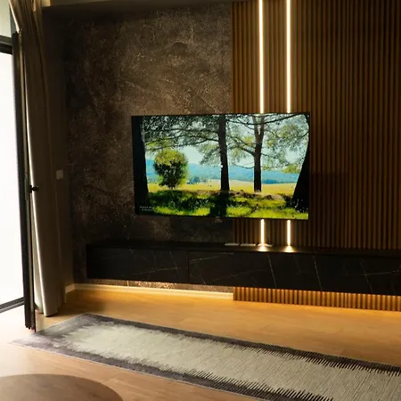 Kalpazo Lakescape Daire
