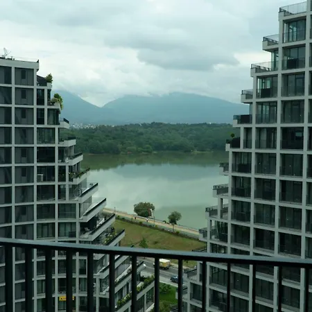 Kalpazo Lakescape Daire