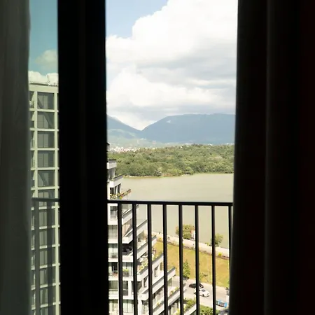 Kalpazo Lakescape Daire
